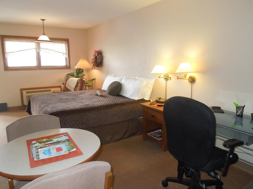 Plaza Motel Bryan מראה חיצוני תמונה